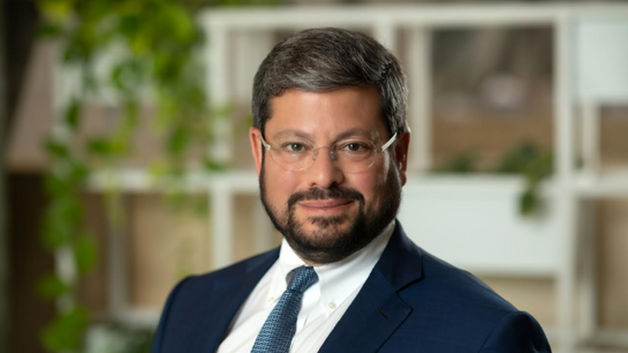 Noah M. Steinberg, prezes i dyrektor generalny WINGHOLDING Zrt.